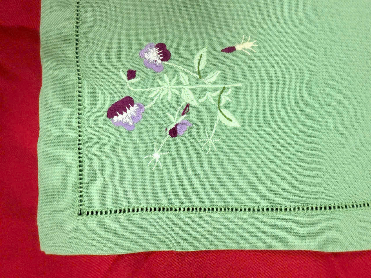 Đồ lót đĩa và cốc,..