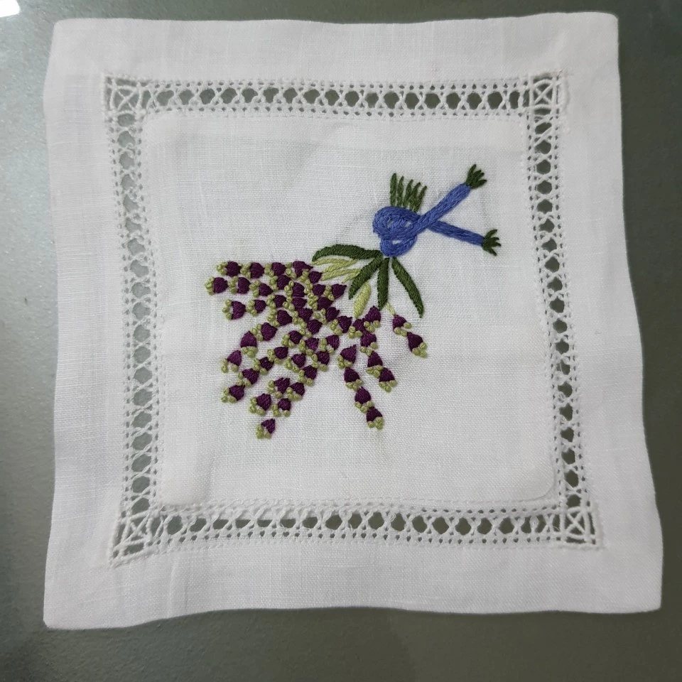 Túi Hoa Khô hình vuông nhỏ nhắn và xinh xắn  chúng tôi nhận đơn đặt hàng với số lượng không hạn chế