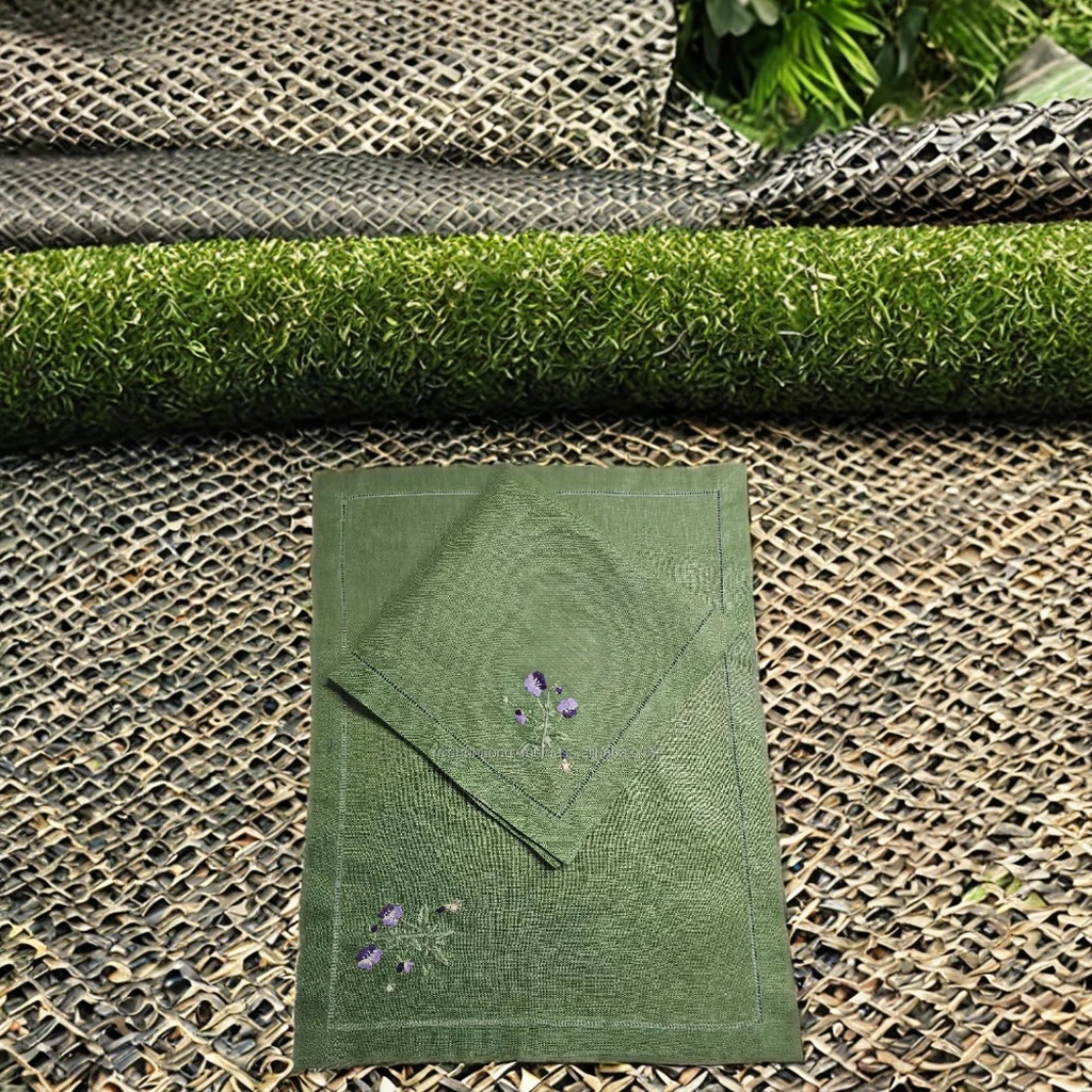 bộ sản phẩm khăn ăn và tấm lót đĩa màu xanh lá cây nhat