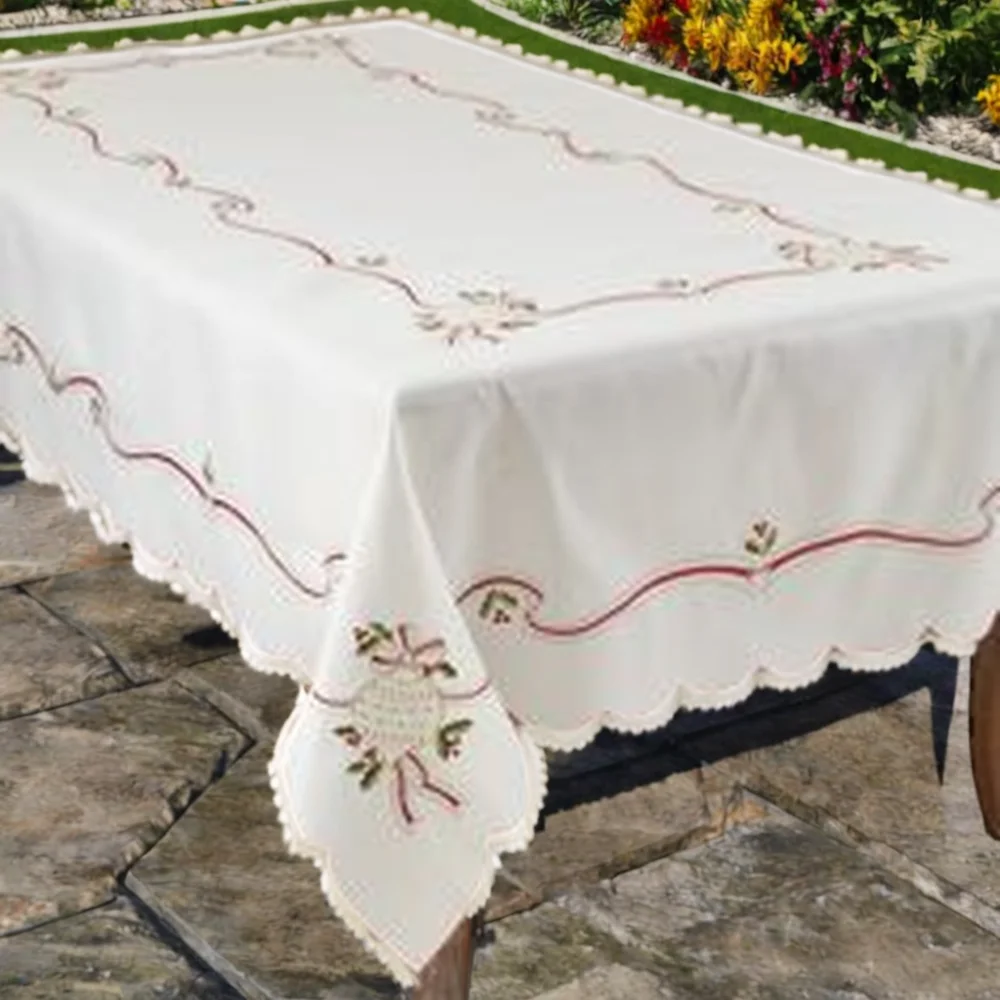 Khăn trải bàn tấm lớn   thêu hoa dây 2 lớp